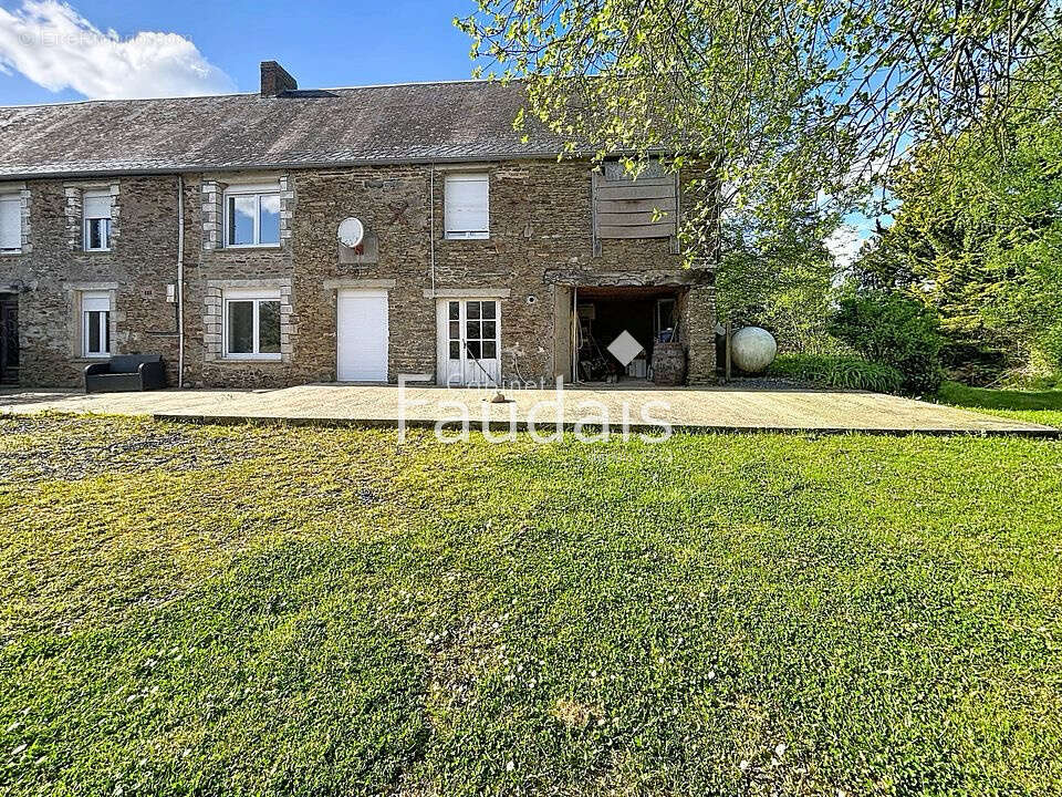 Maison à LES LOGES
