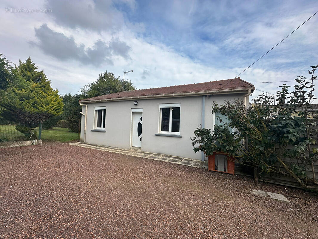 Maison à MATIGNY
