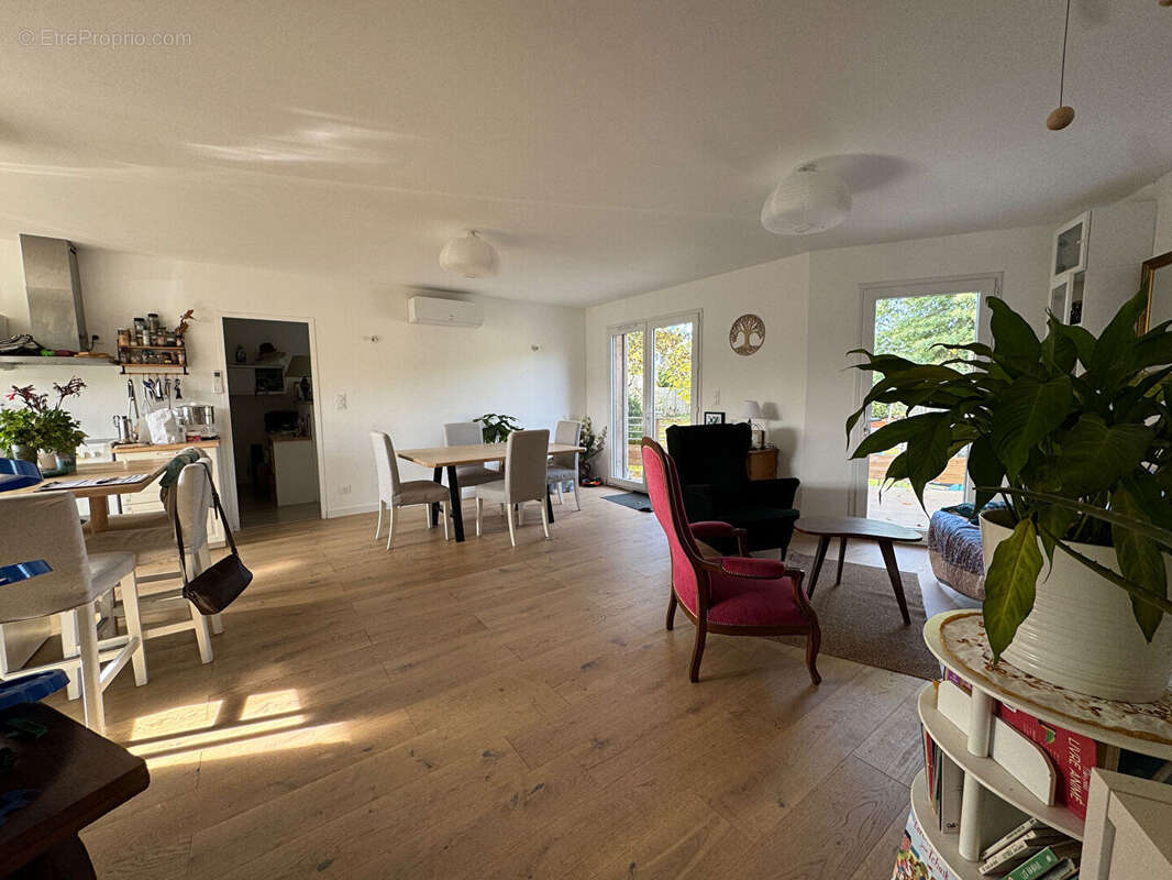 Maison à BEAUMONT-SUR-LEZE