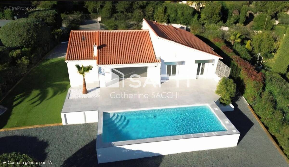 Photo 1 - Maison à SAINT-RAPHAEL