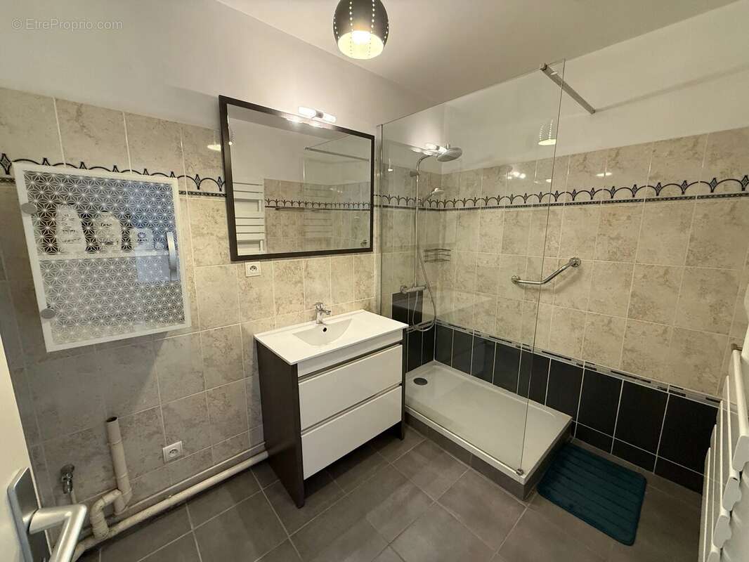 Appartement à MONTELIMAR