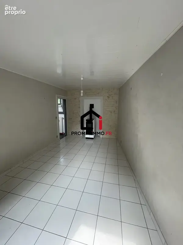 Maison 65 m² à Saint-Leonard-De-Noblat  - photo 6