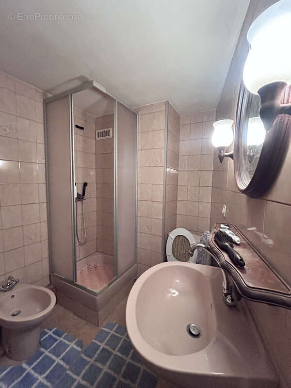 En Cévennes, petite maison de village, à rénover, à vendre - photo 8