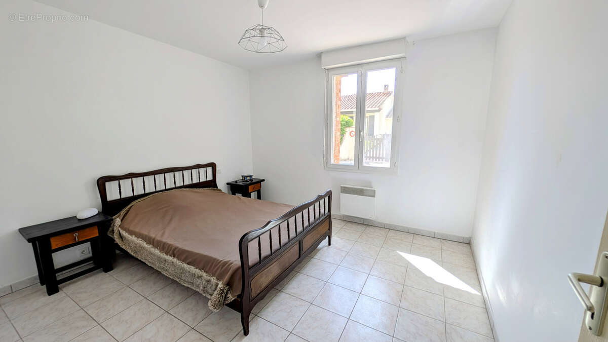 Maison à SAINT-JEAN-LASSEILLE