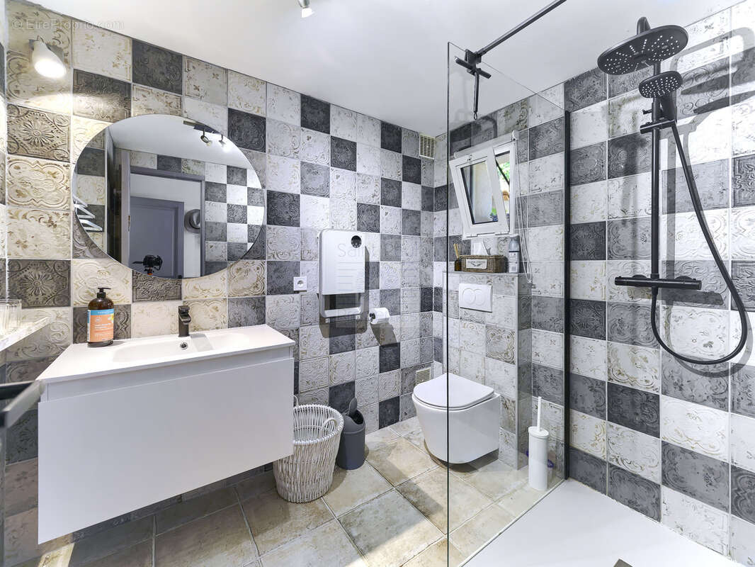 Superbe propriété - 223m2 - Vue panoramique mer - Tourrettes-sur-Loup - photo 16