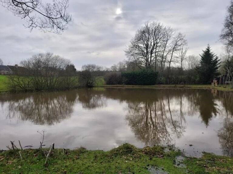 Terrain à LOIGNE-SUR-MAYENNE