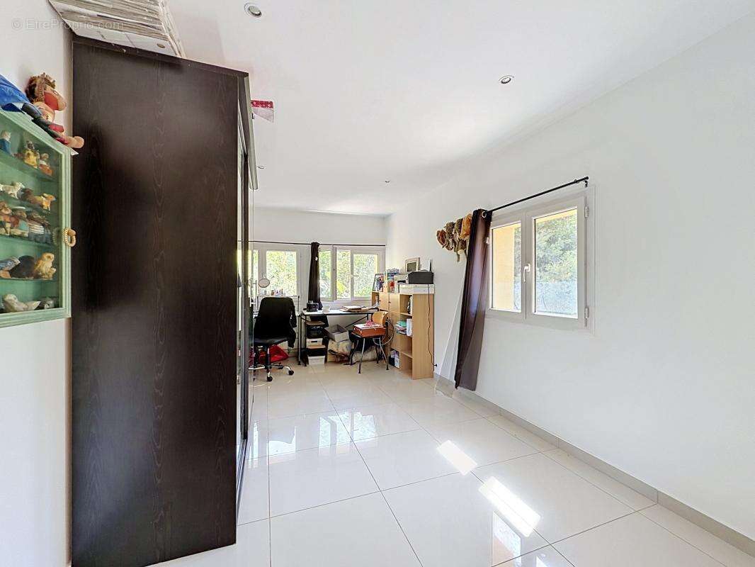 Appartement - photo 9