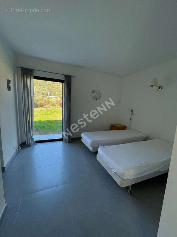 À vendre ? Belle villa avec piscine à quelques minutes de la plage de Fautea - photo 8