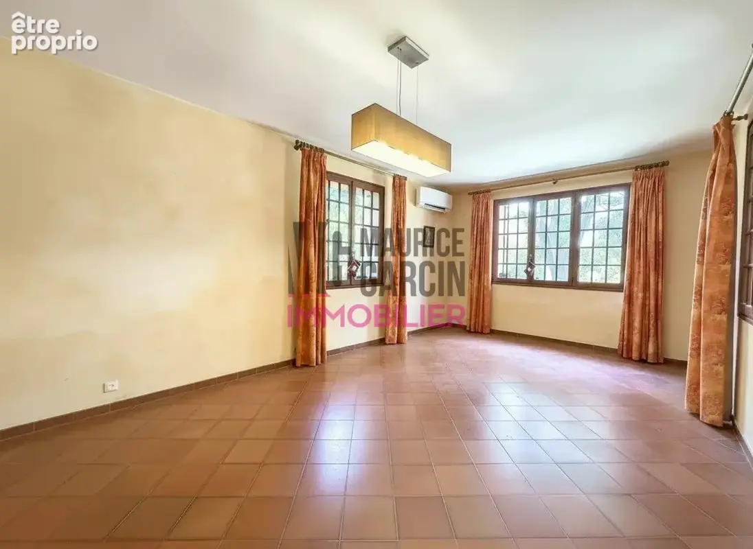 Maison 10 pièces 256 m² à vendre à Sablet (84110) - photo 9