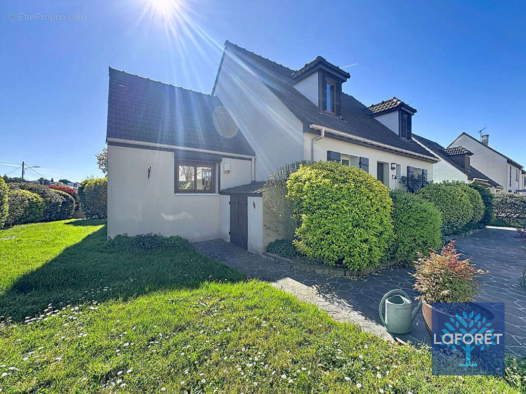 Maison à CHILLY-MAZARIN