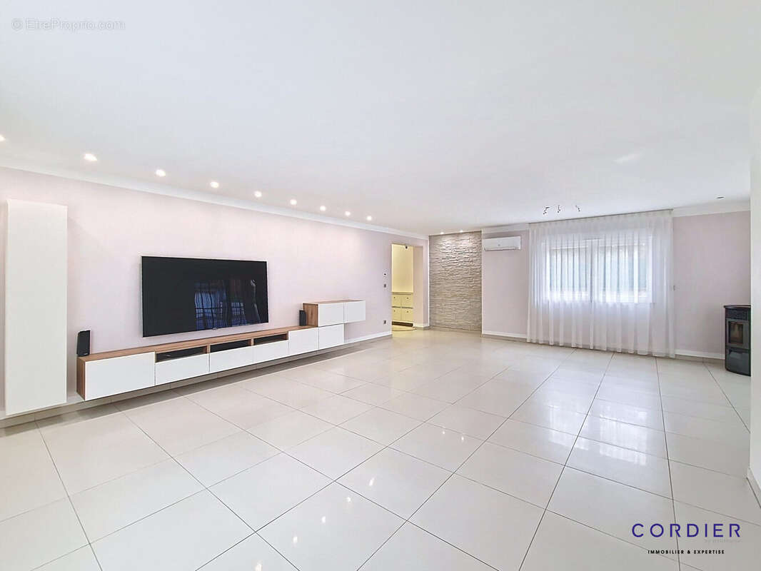 Appartement à FAMECK