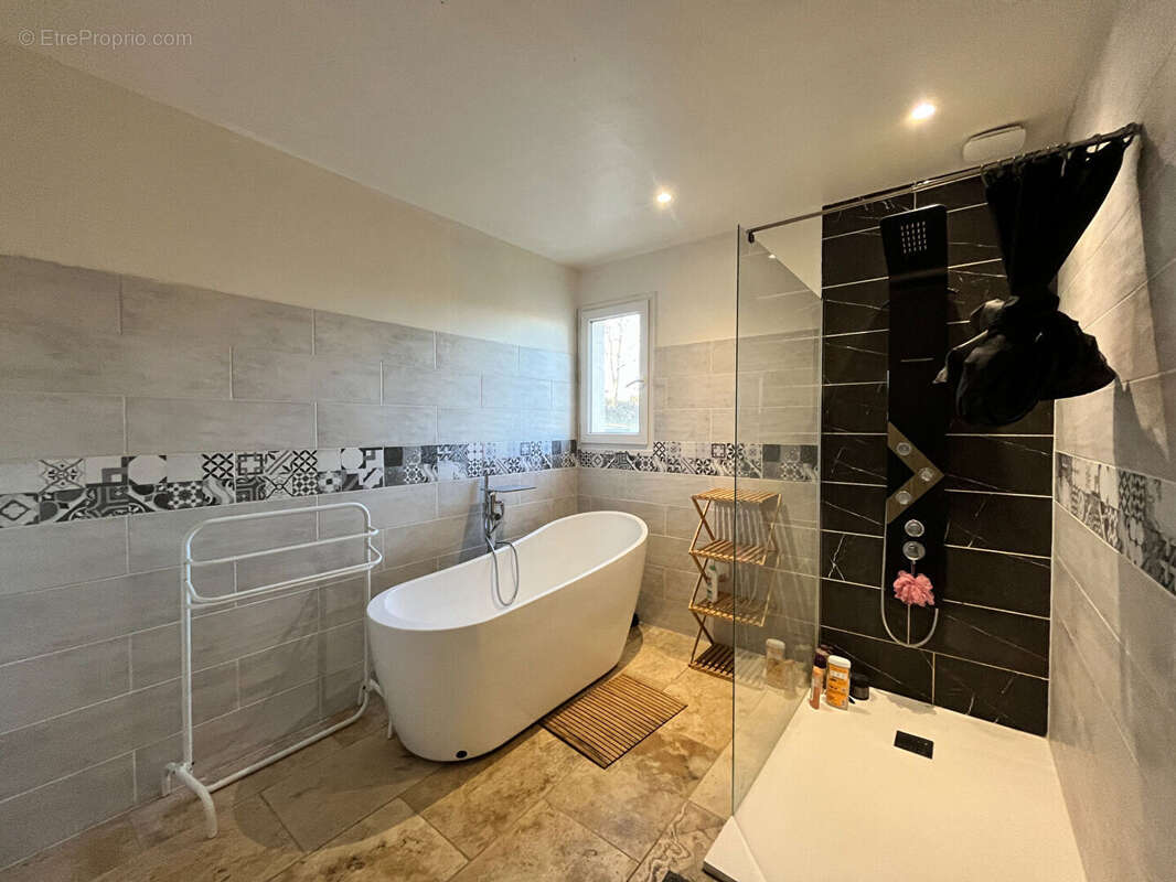 Maison à BEAUMONT-DU-PERIGORD