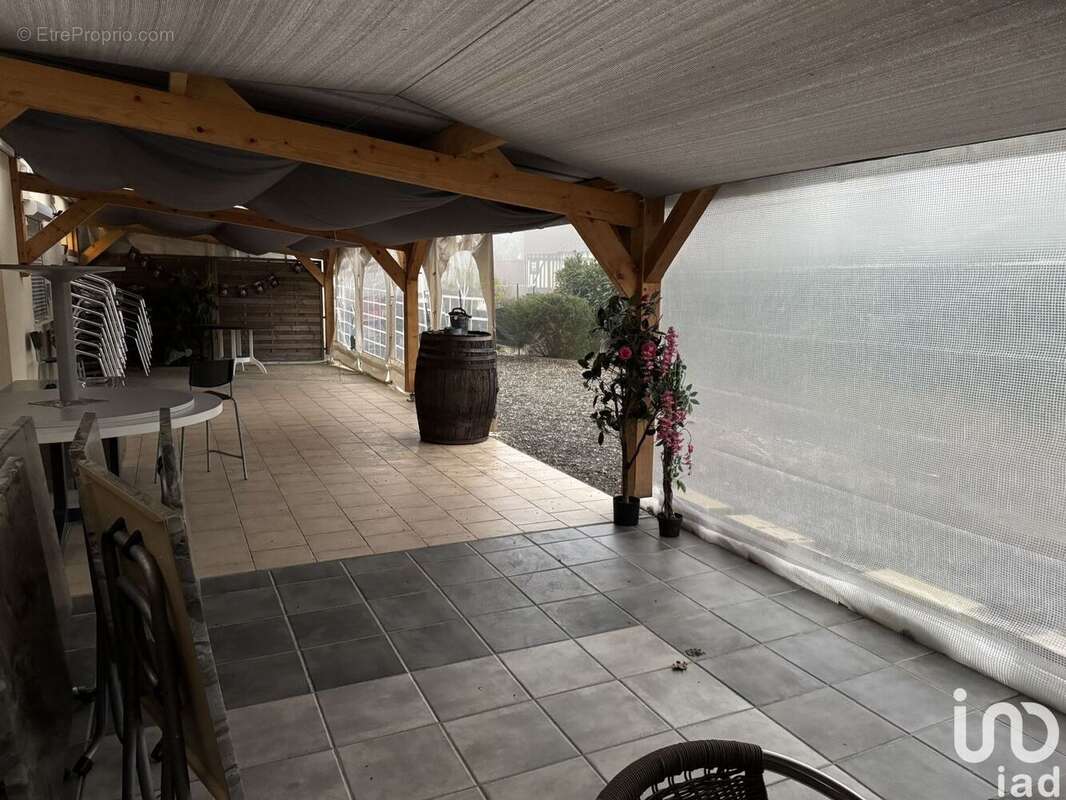 Photo 3 - Commerce à CONCHES-EN-OUCHE