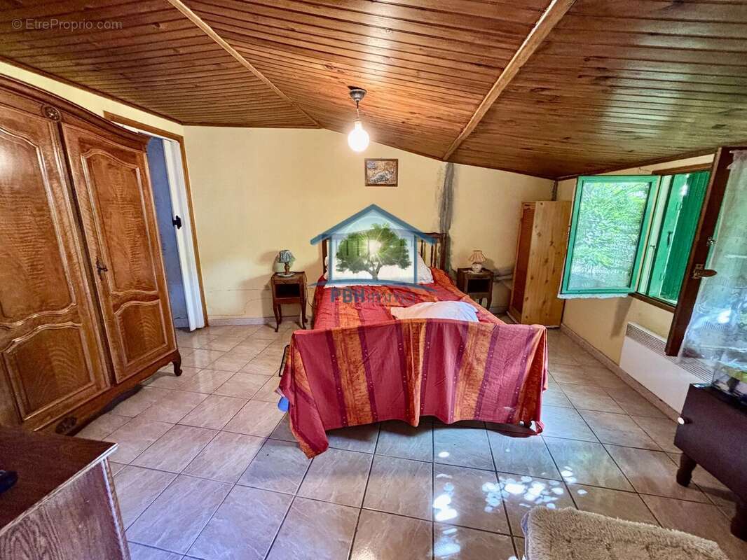 Appartement à MARSEILLE-15E