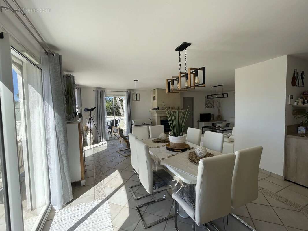 Maison à MOISSAC-BELLEVUE