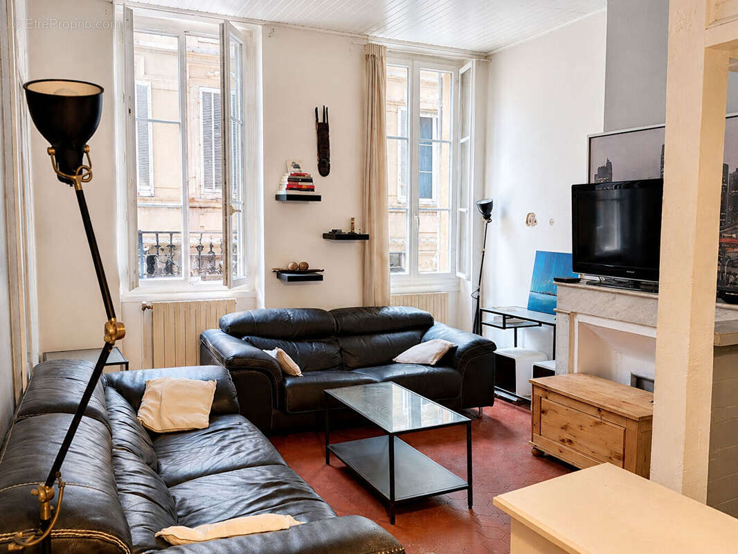 Appartement à MARSEILLE-6E