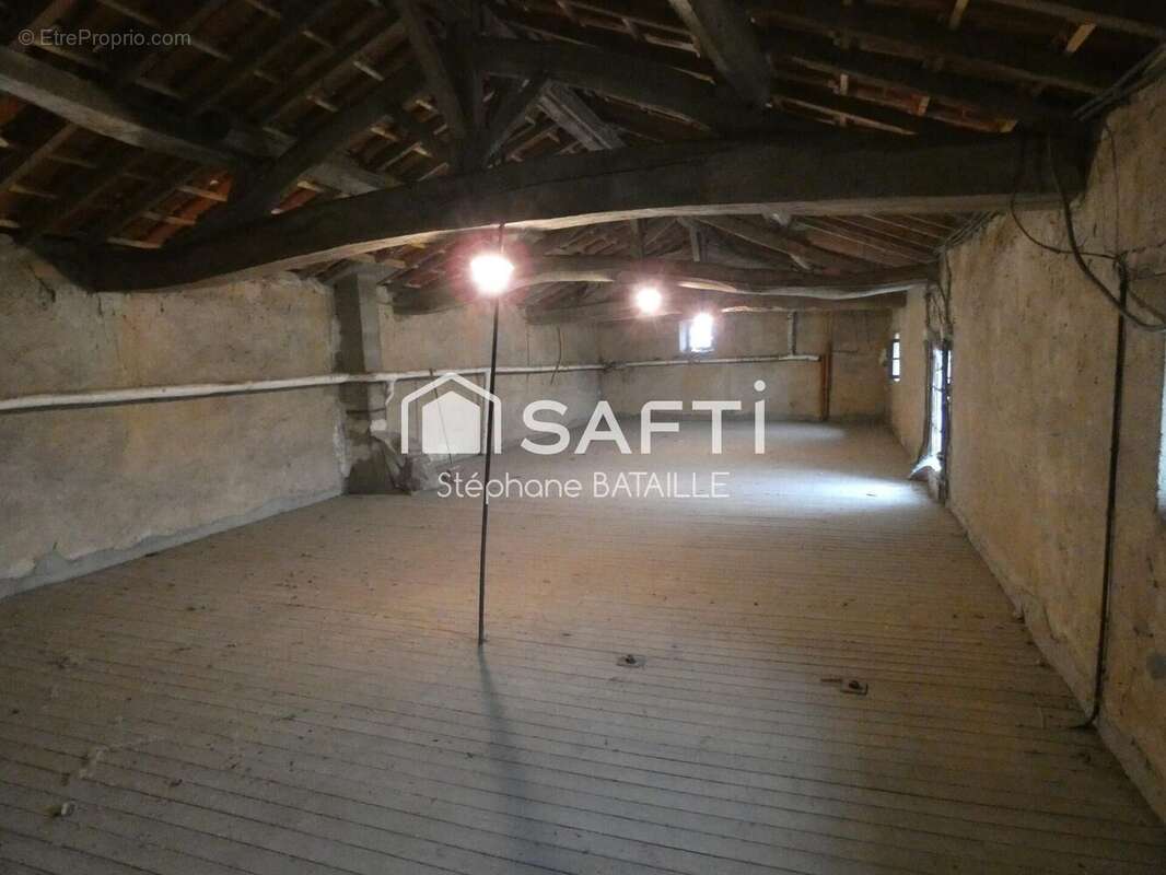 Maison 193 m² à Marnes  - photo 8
