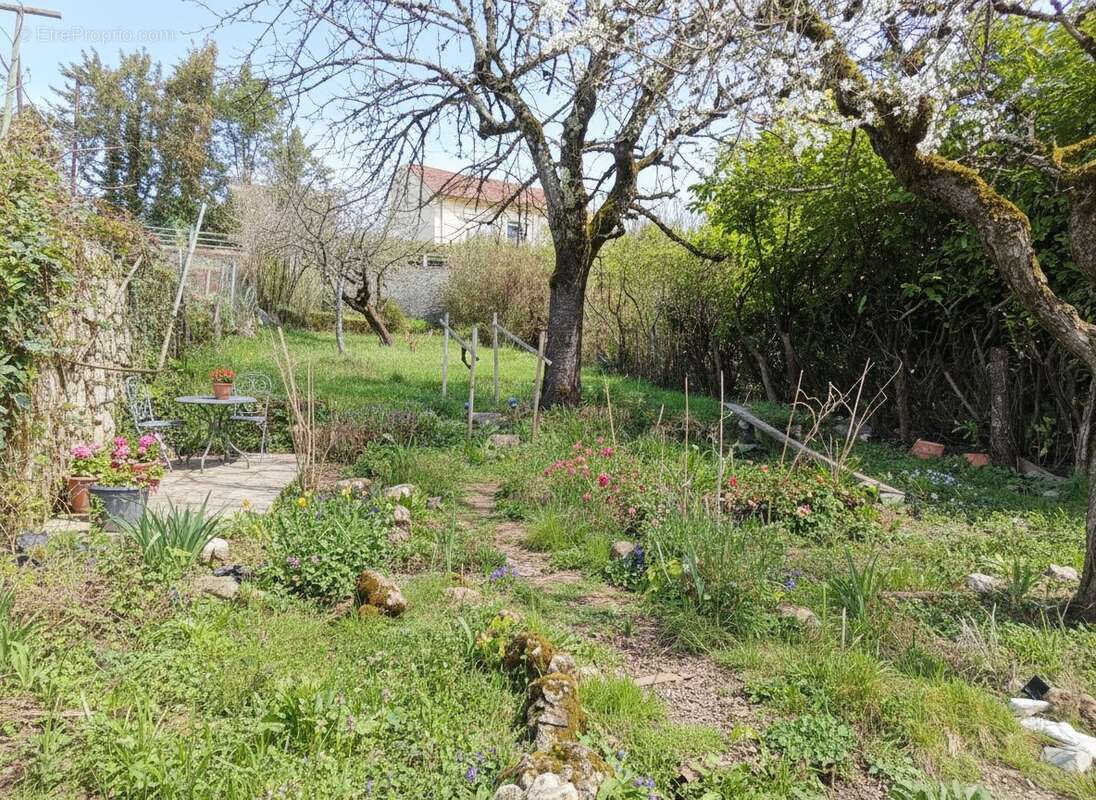 Maison à VILLEFRANCHE-DE-ROUERGUE