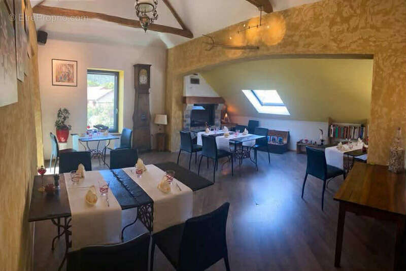 Appartement à VEYNES