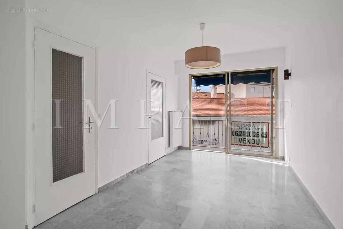 Appartement à LE CANNET