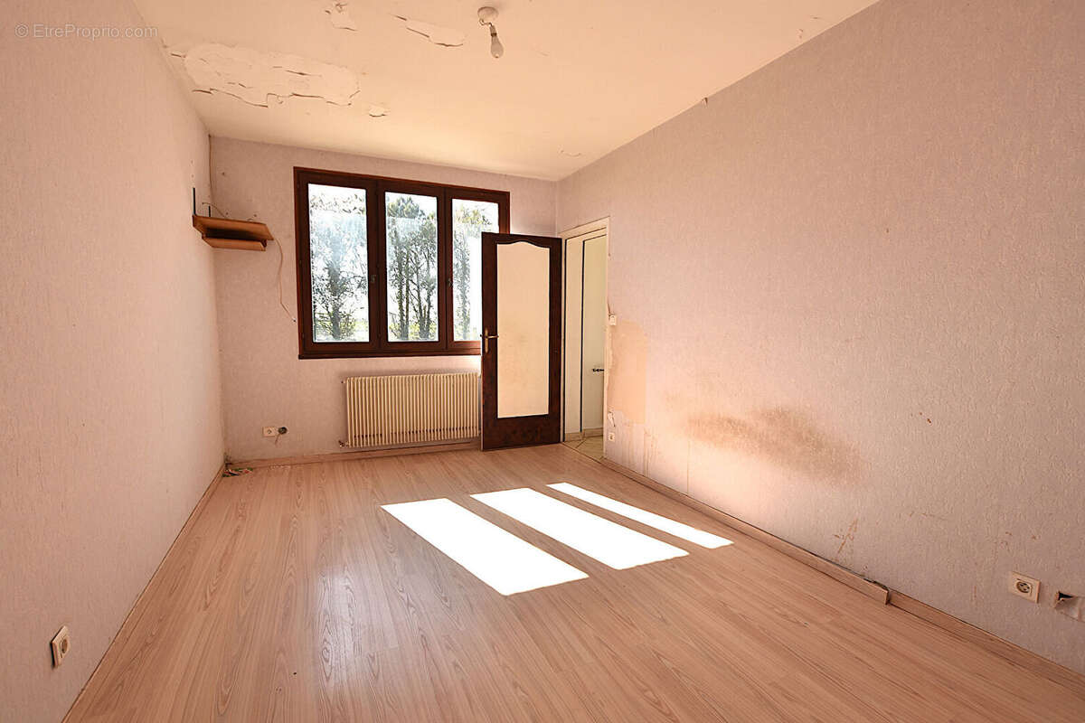 Maison à JALIGNY-SUR-BESBRE