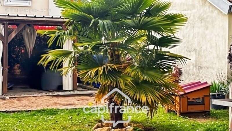 Maison à VARENNES-VAUZELLES