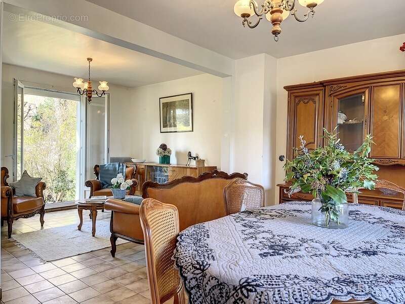 Quartier pavillionnaire - maison familiale de 4 chambres - photo 7