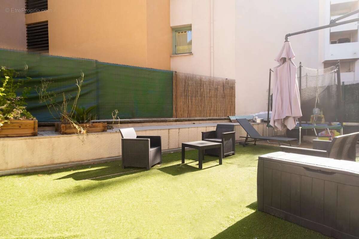 Appartement à VALBONNE