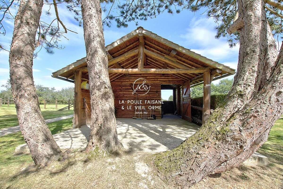 Maison à SAINT-LEGER-EN-YVELINES