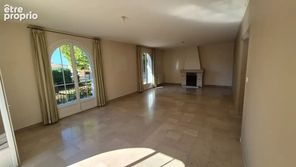 Pavillon Plain-Pied sur terrain clos et arboré, 3 chambres, proche bus et commerces - photo 17
