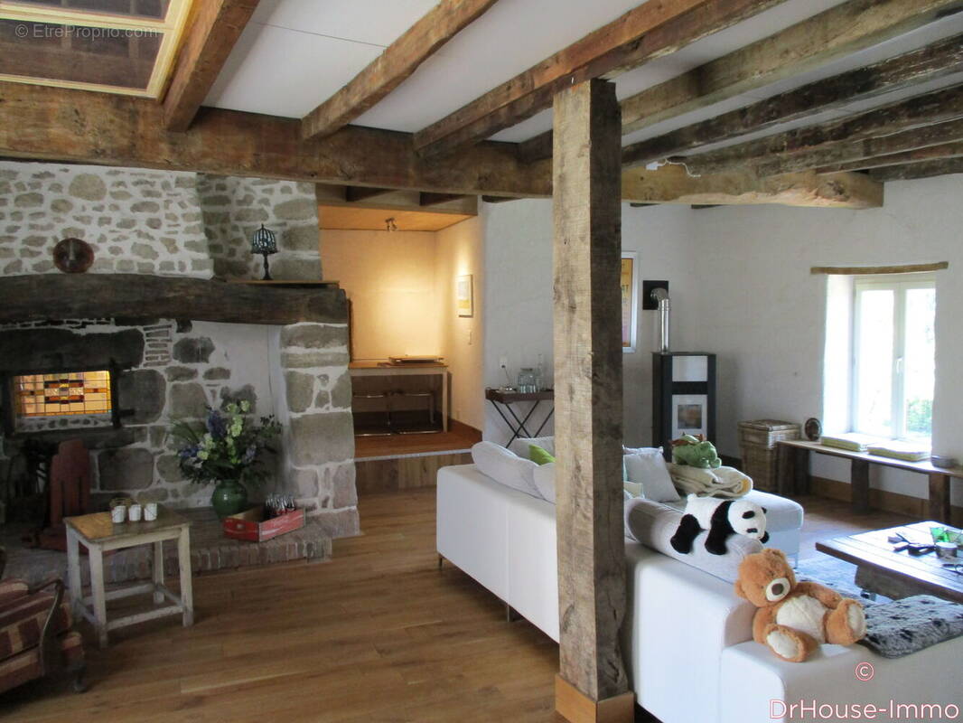 Maison à SAUVIAT