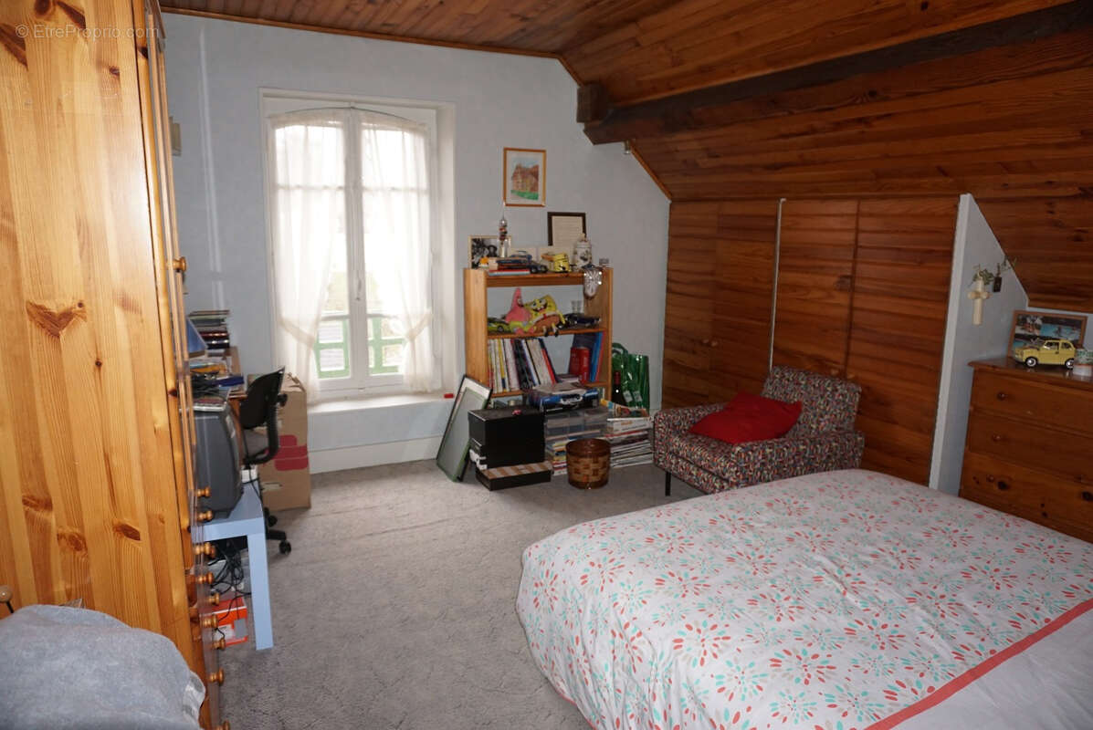 Maison à PARAY-LE-MONIAL