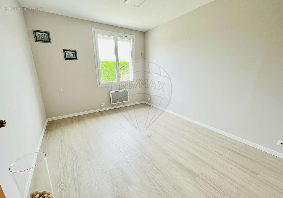 Maison à FRANQUEVILLE-SAINT-PIERRE