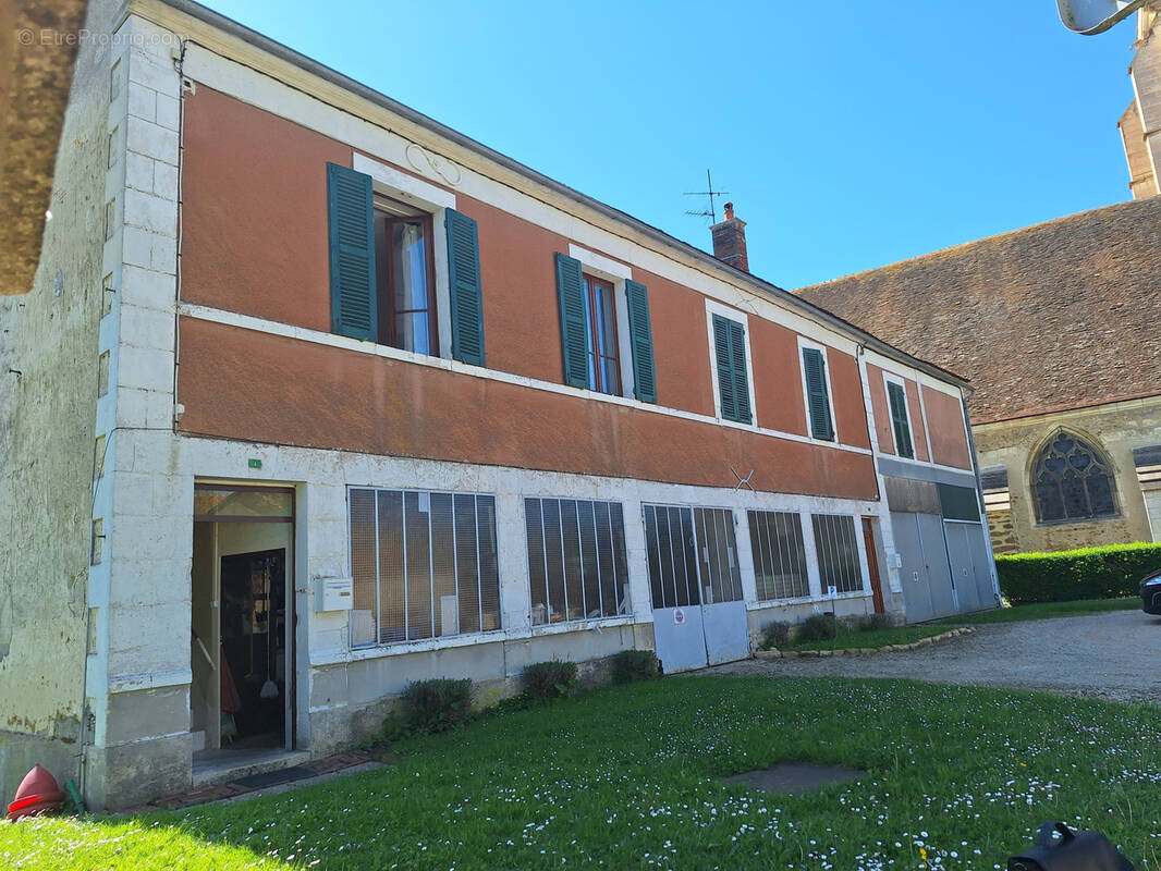 Appartement à CHEVANNES