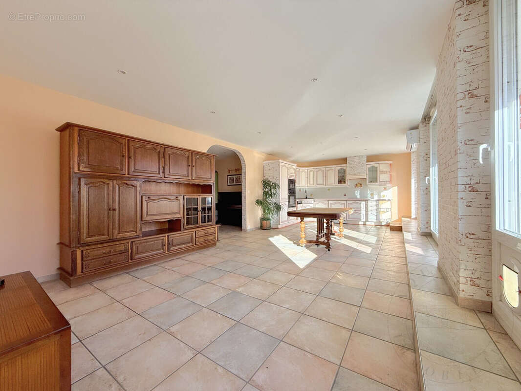 Appartement à LYON-9E