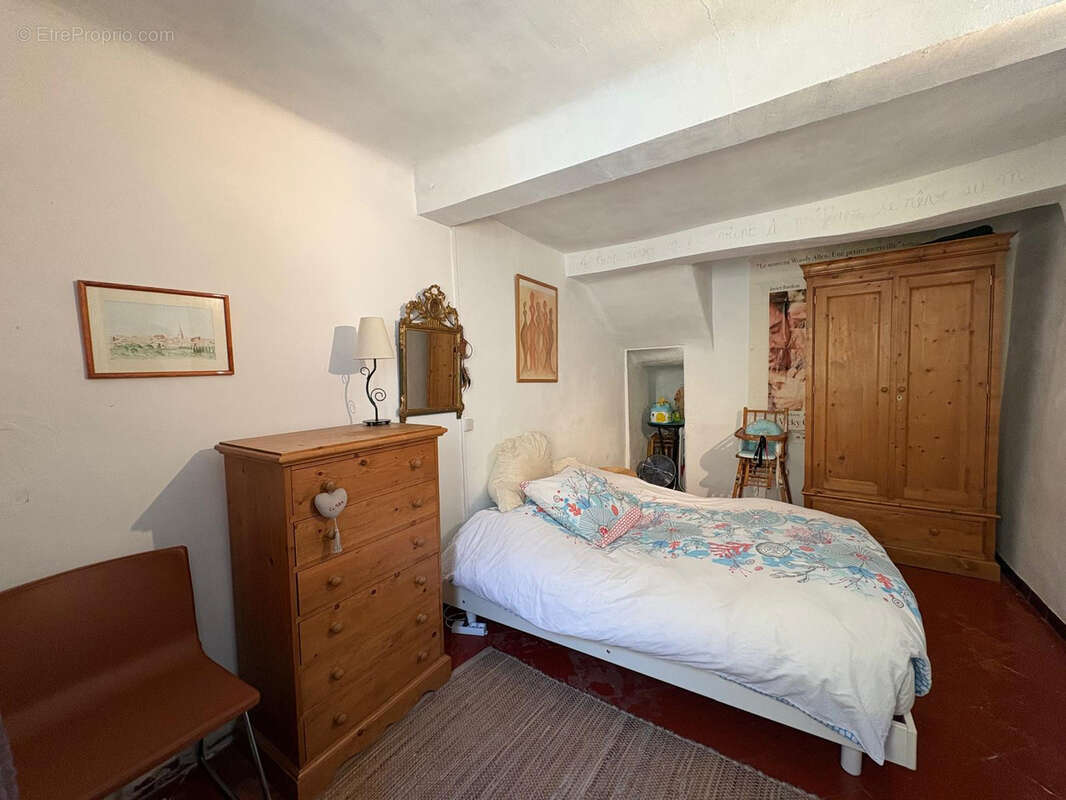 Maison à GREOUX-LES-BAINS