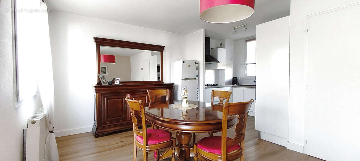 Appartement à BOURG-DE-PEAGE