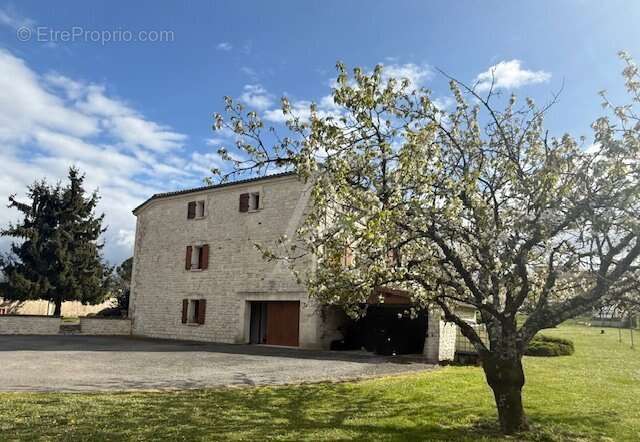 Maison à BRIE