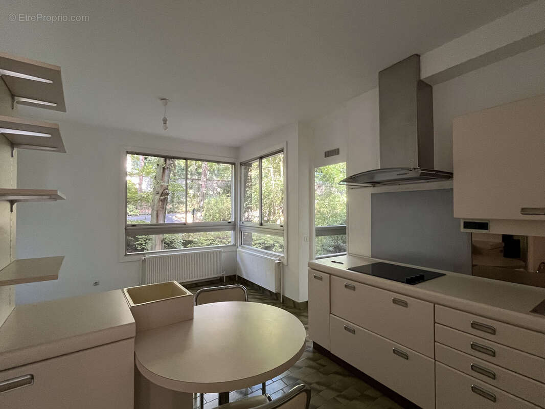 Appartement à SAINTE-FOY-LES-LYON