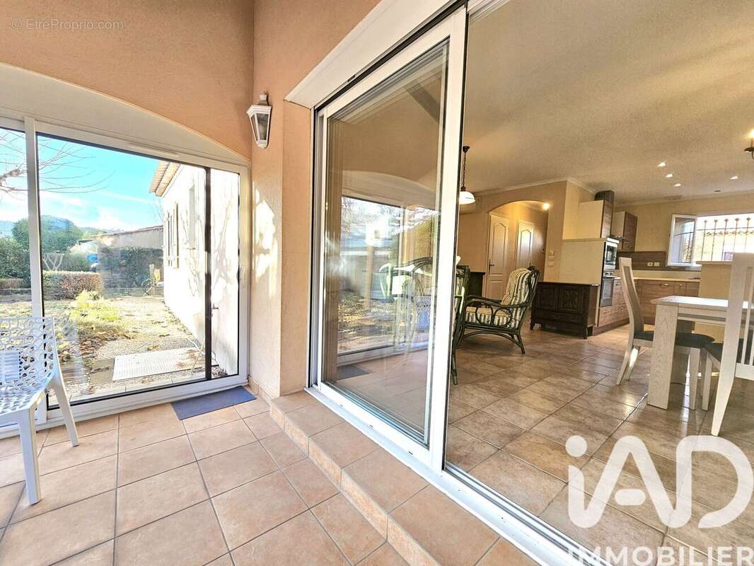 Photo 8 - Maison à LE CANNET-DES-MAURES