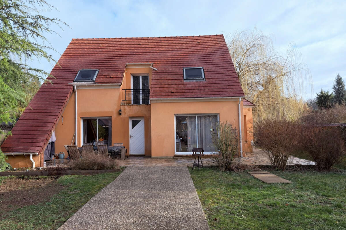 Maison à NOGENT-LE-ROI