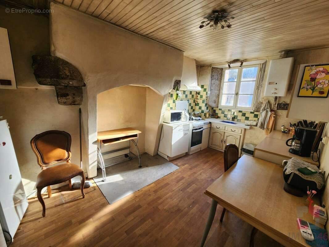 Maison à LUZECH
