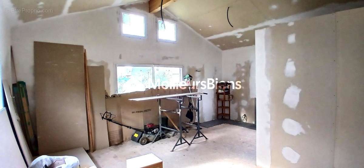 Maison à SAINT-LAURENT-DU-PONT