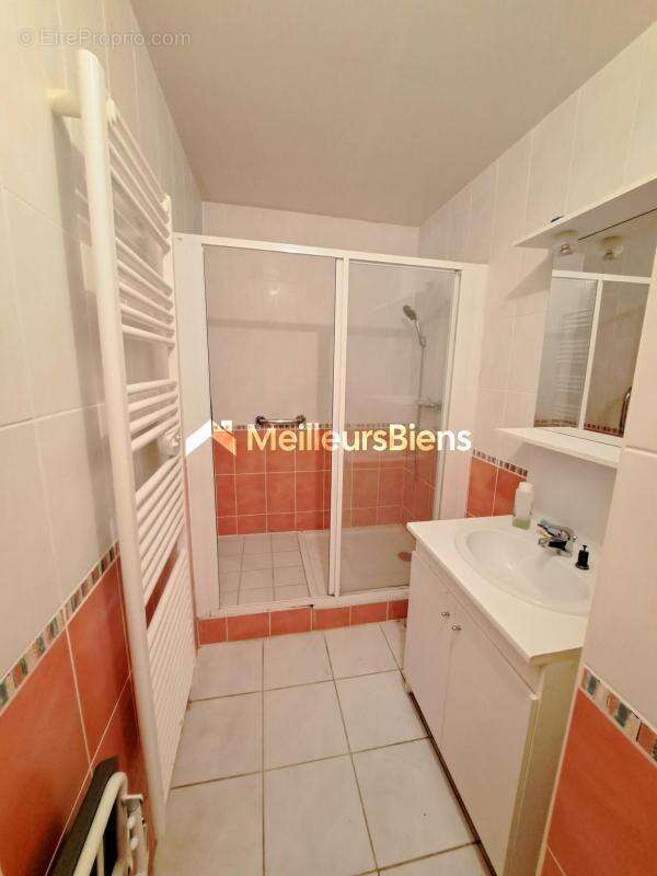 Appartement à SAINT-ANDRE-LES-VERGERS