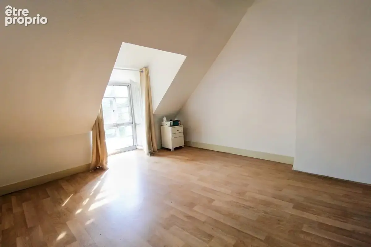 Nogent le Roi - Maison de ville à vendre - photo 7