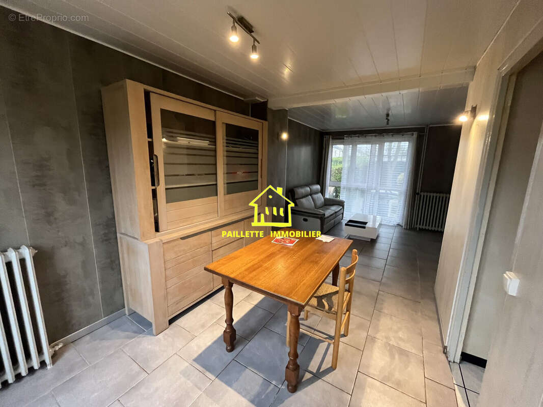 Maison à SAINT-MAURICE-D&#039;ETELAN