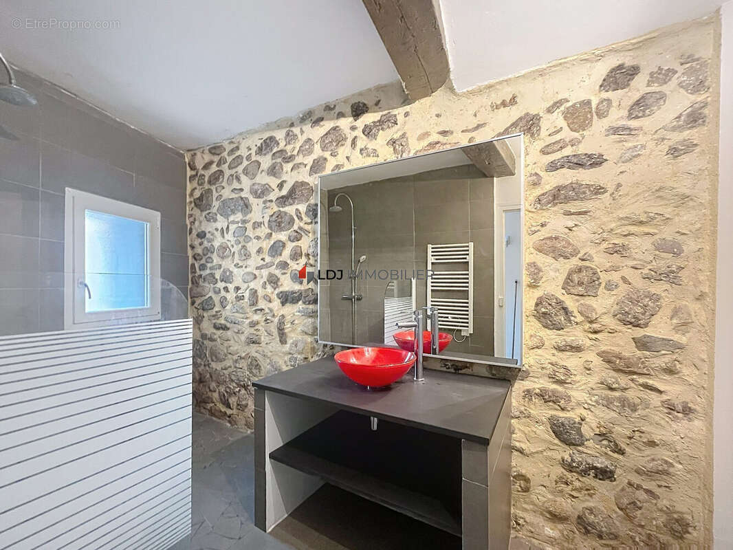 Maison 110 m² à Prades  - photo 6