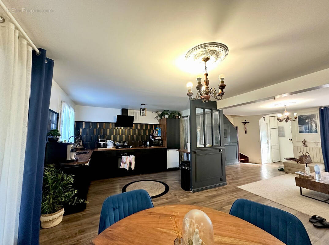 Maison à VILLIERS-LE-BEL