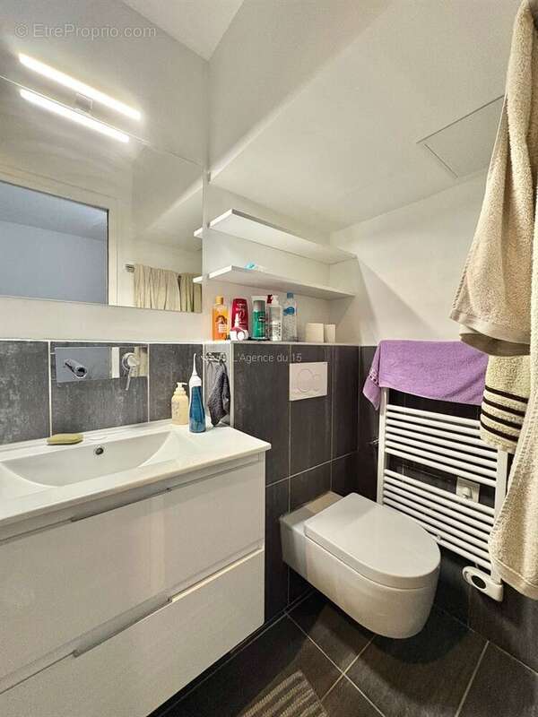 Appartement à PARIS-15E