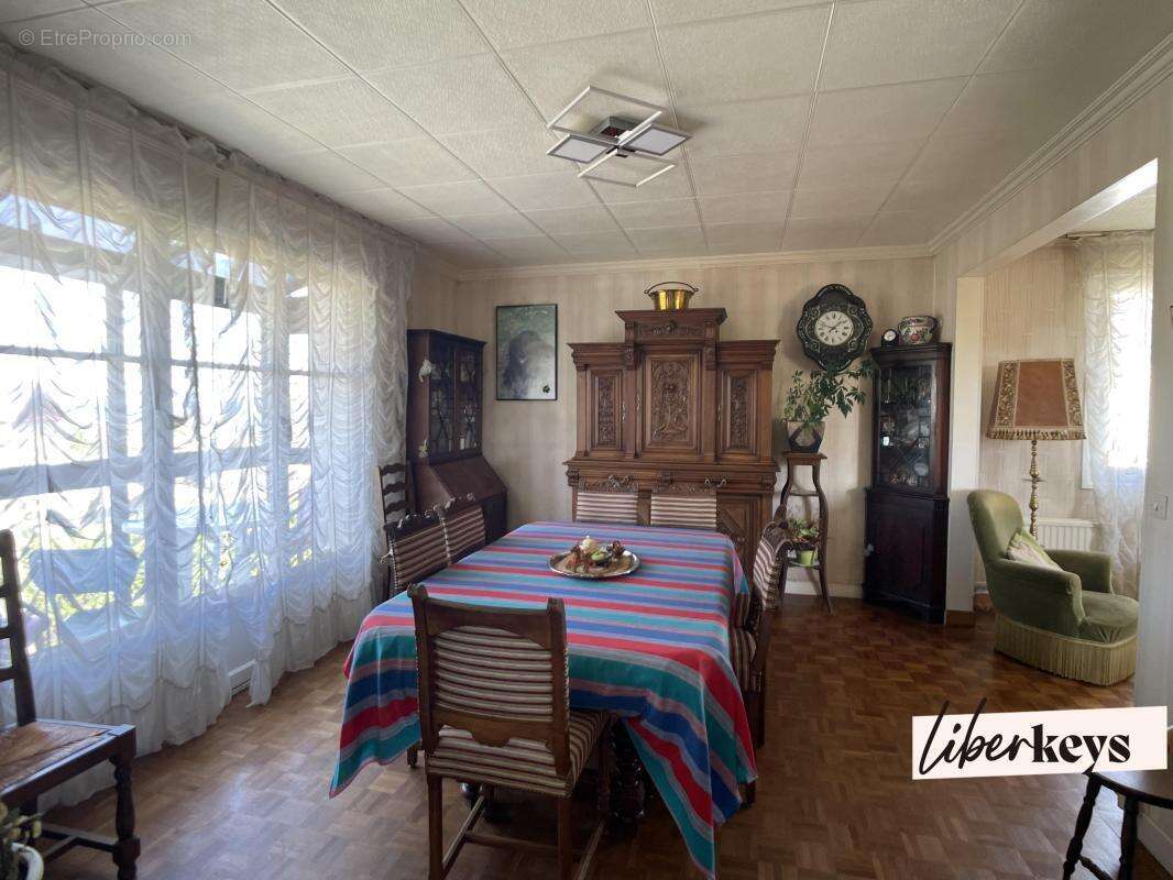 Maison à TREVOU-TREGUIGNEC